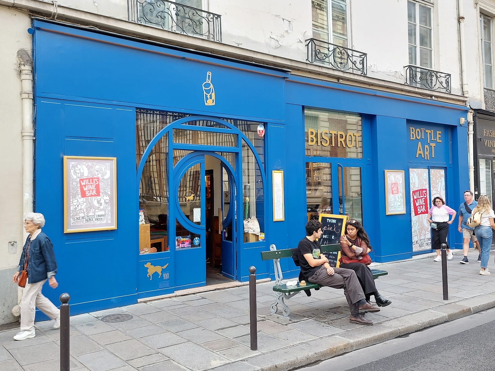 Le Willi's Wine Bar