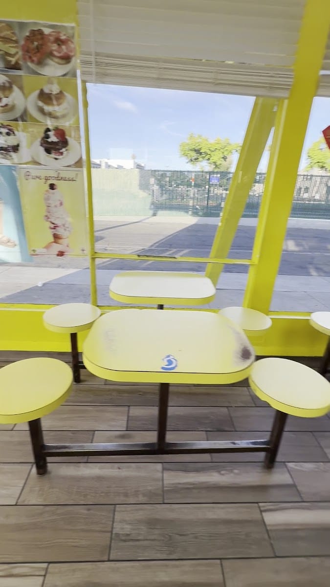 Miss Donuts & Bakery Ice Cream, photo 2