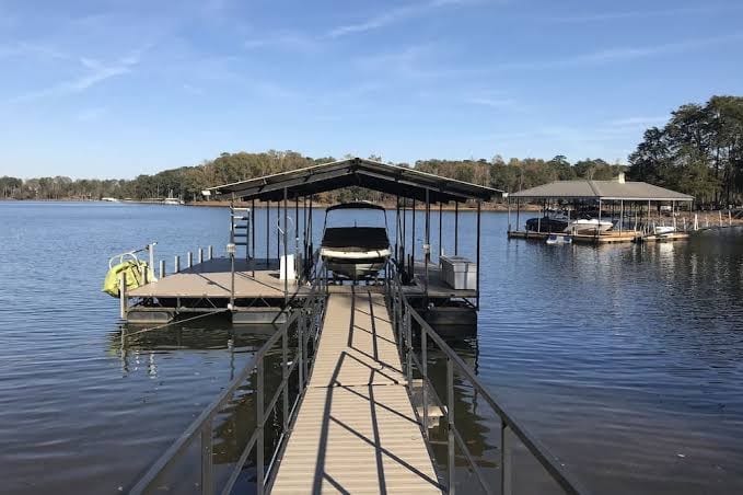 Lakefront Escape: Game Room & Private Dock, photo 3