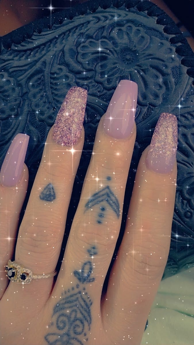 Queen Nails, photo 3