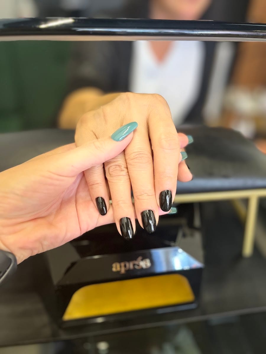 Blue pearl nails, photo 3