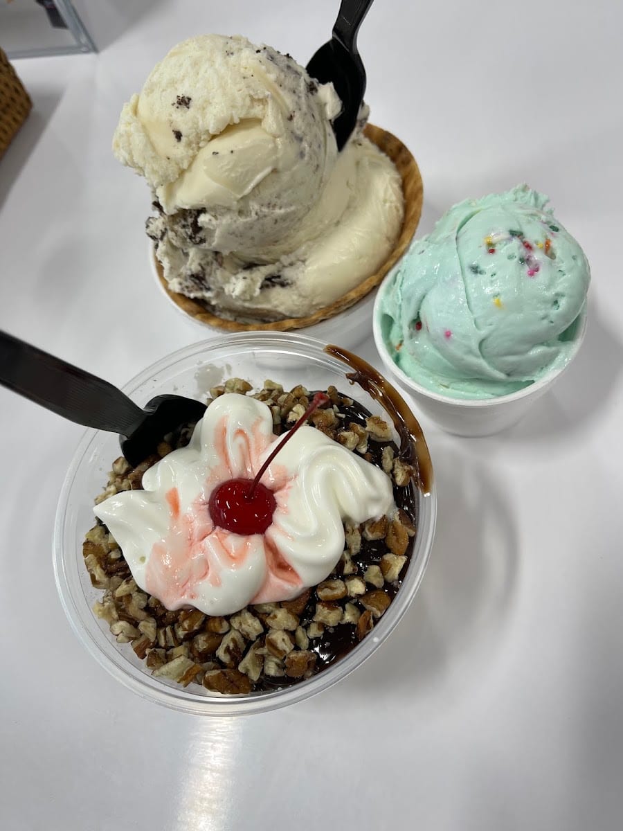 Scoops Homemade Ice Cream