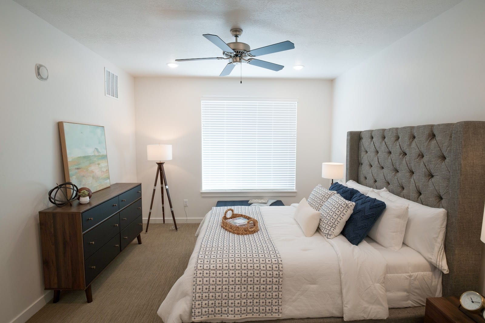 Foothill Lofts Apartments & Townhomes