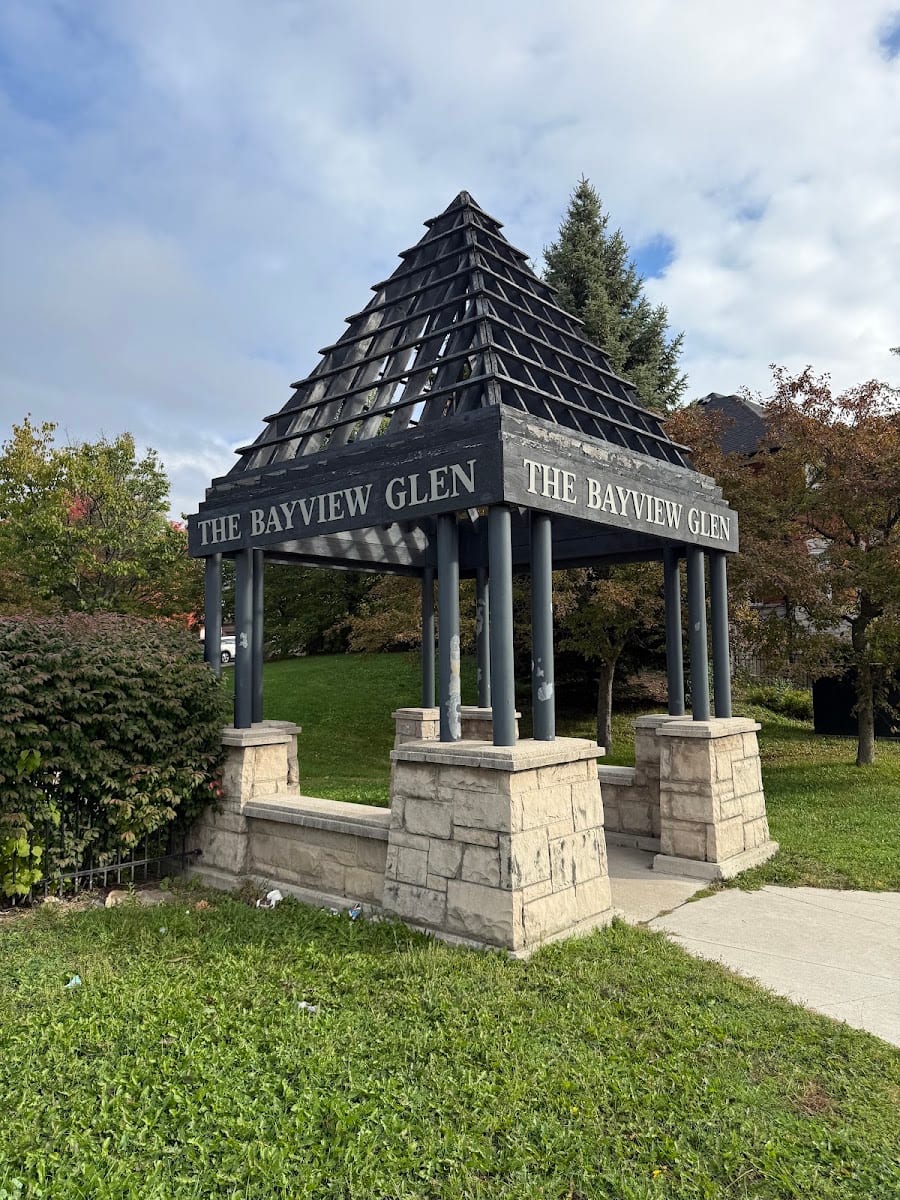 The Bayview Glen Park
