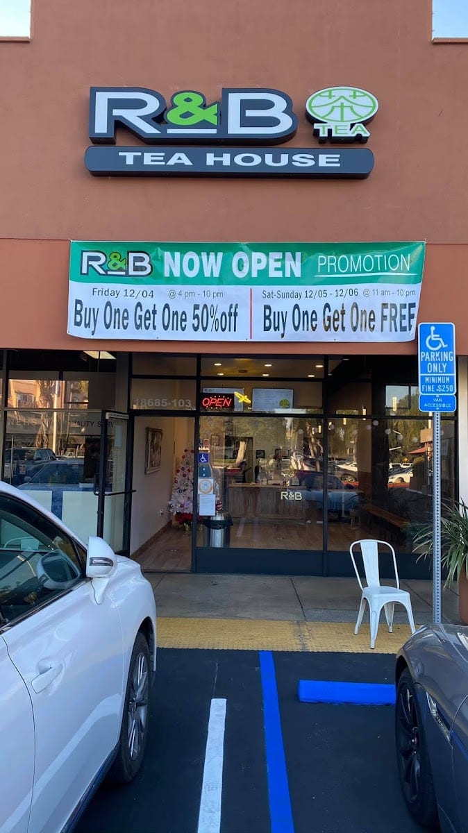 R&B Tea Huntington Beach, photo 2