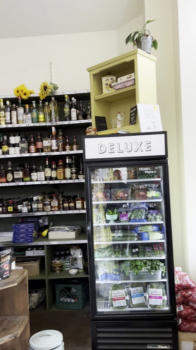Dolores Deluxe, photo 2