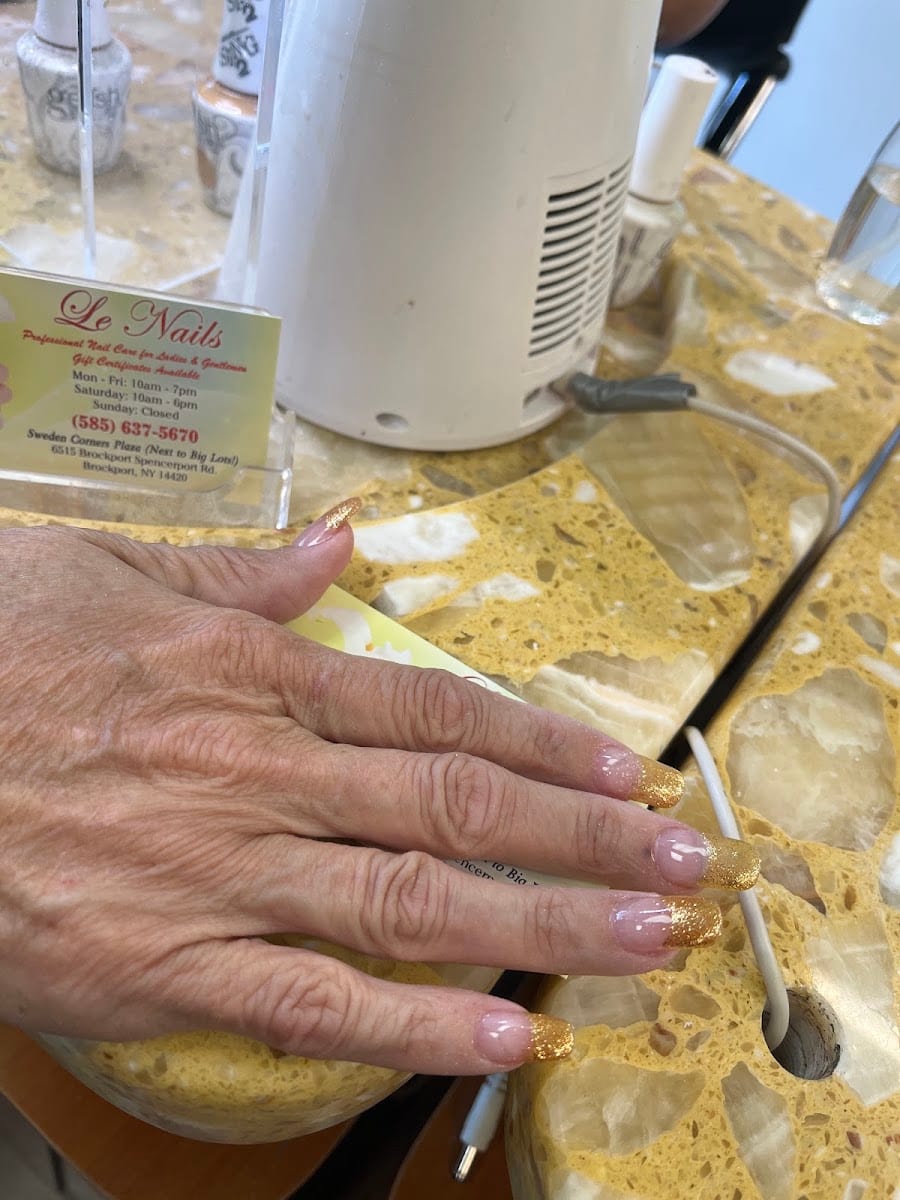 L A NAILS, photo 3