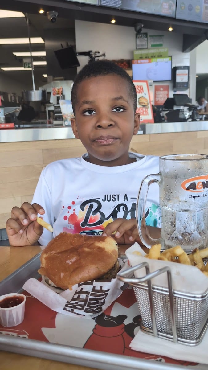 A&W Canada, photo 3
