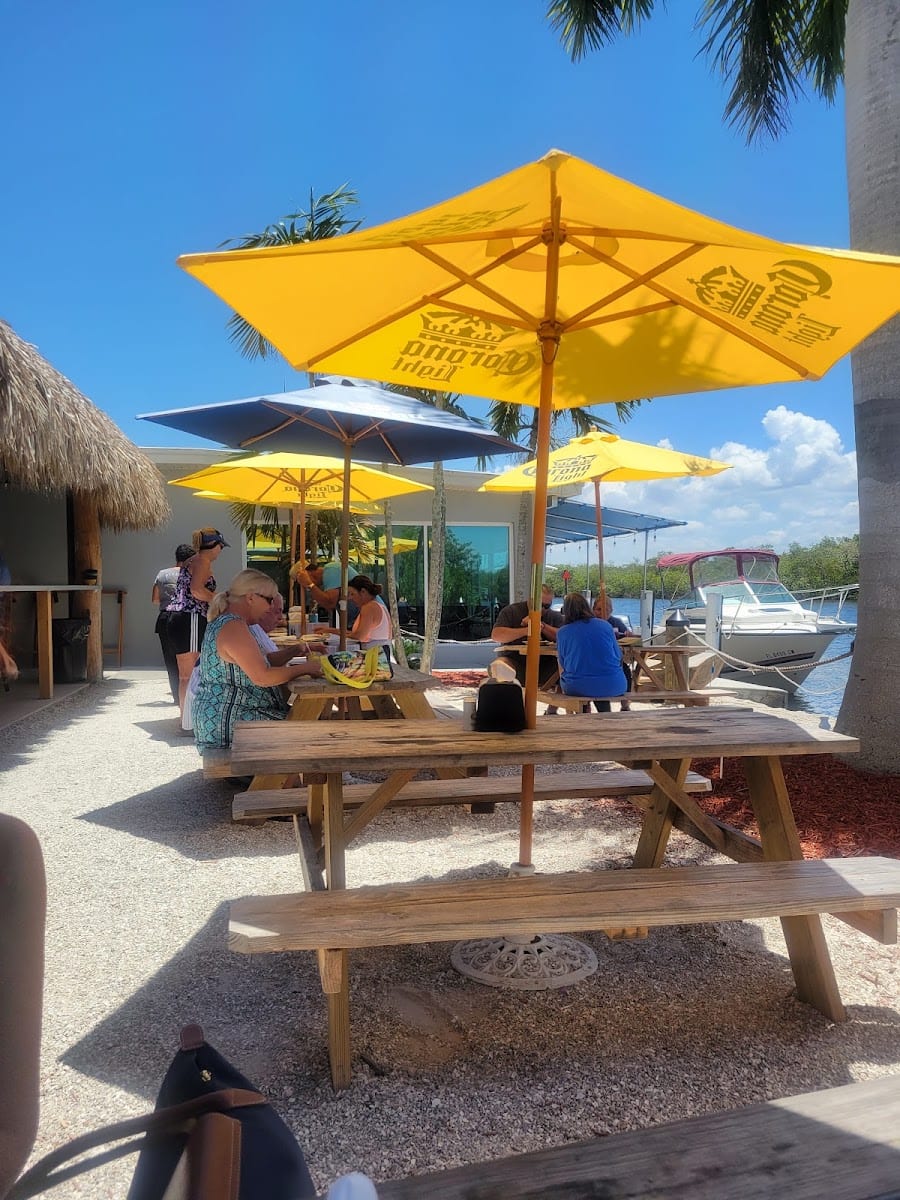 Alligator Creek Bar & Grill, photo 2