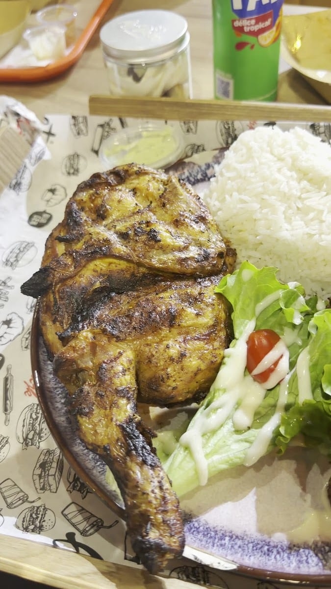 Meal Time, photo 3