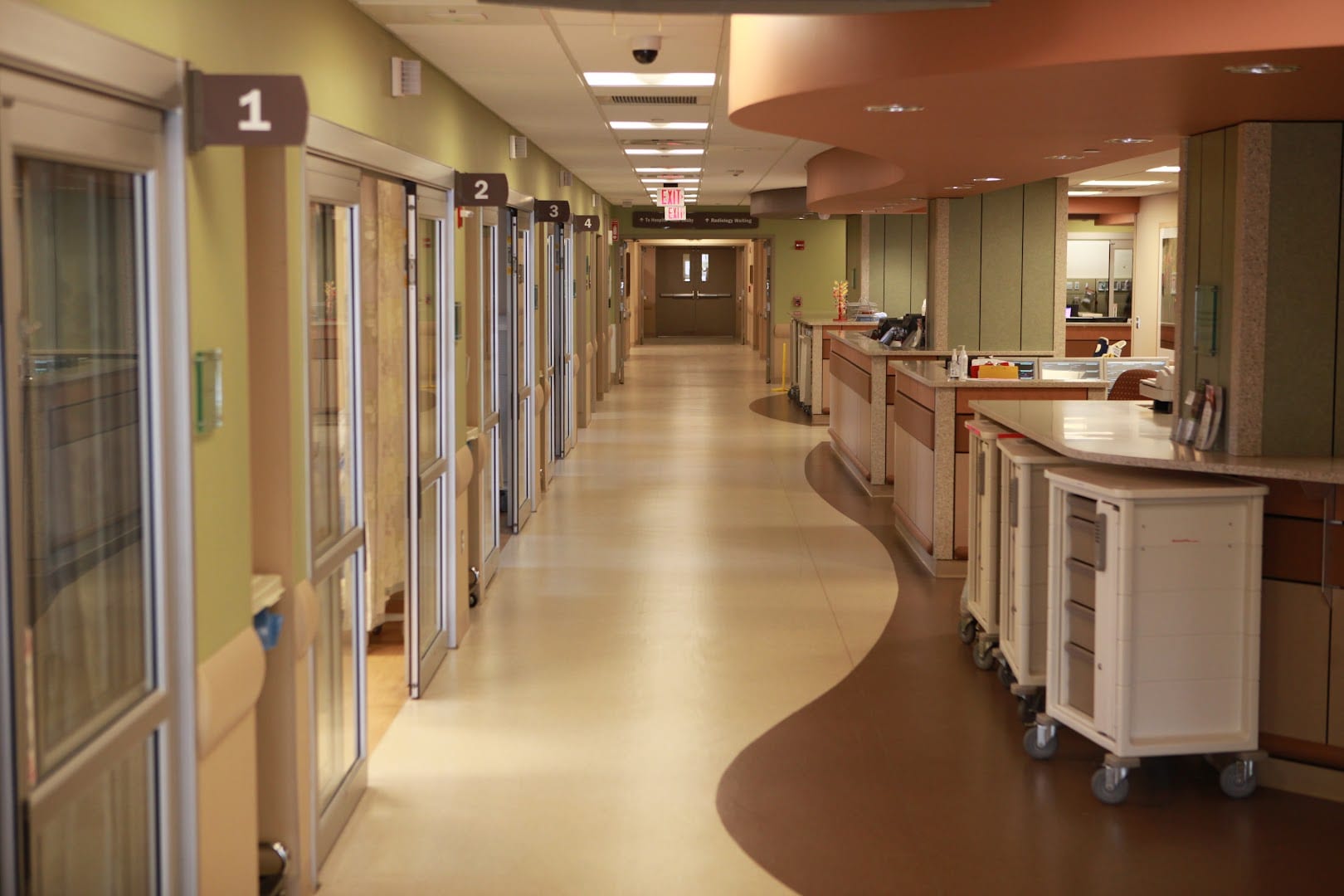 Alfred Z. Solomon Emergency Center, photo 2