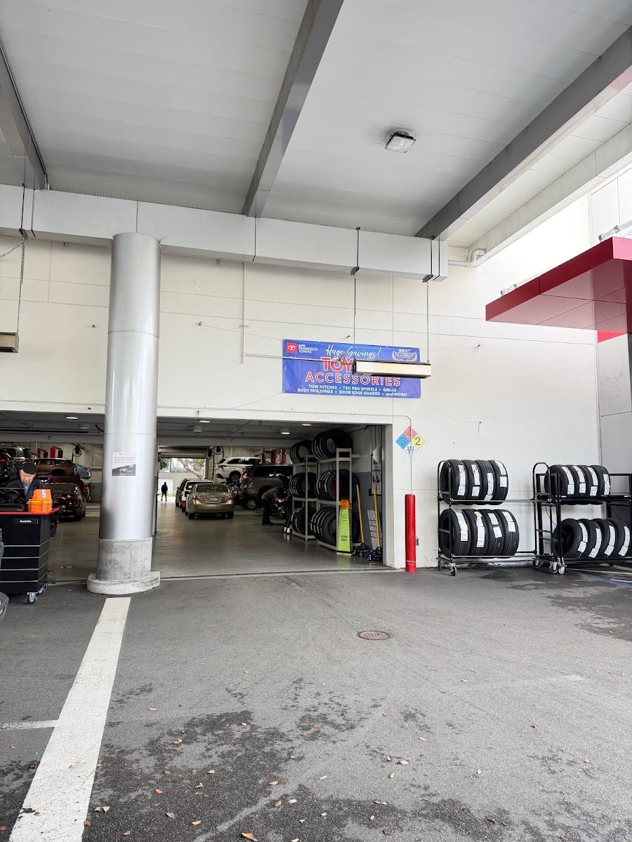 San Francisco Toyota Certified Service Center, photo 4