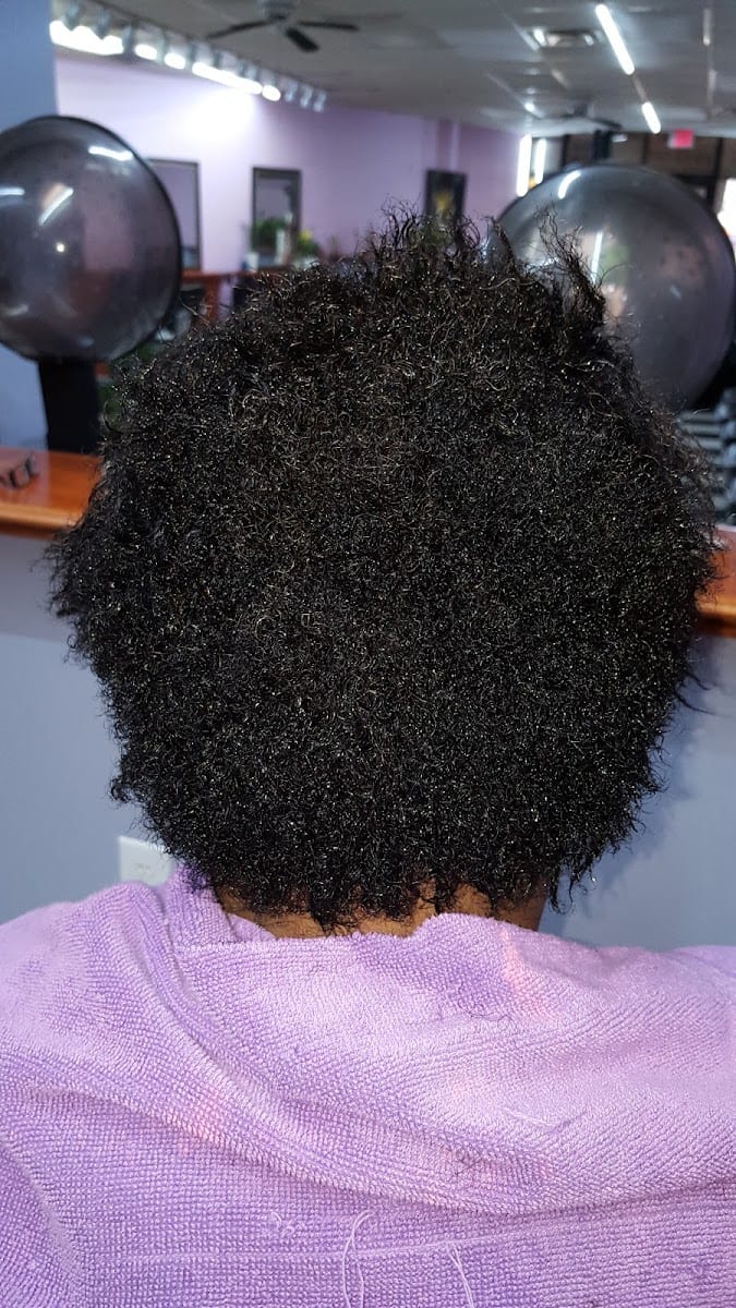 Brooklyn Dominican Hair Salon, photo 2