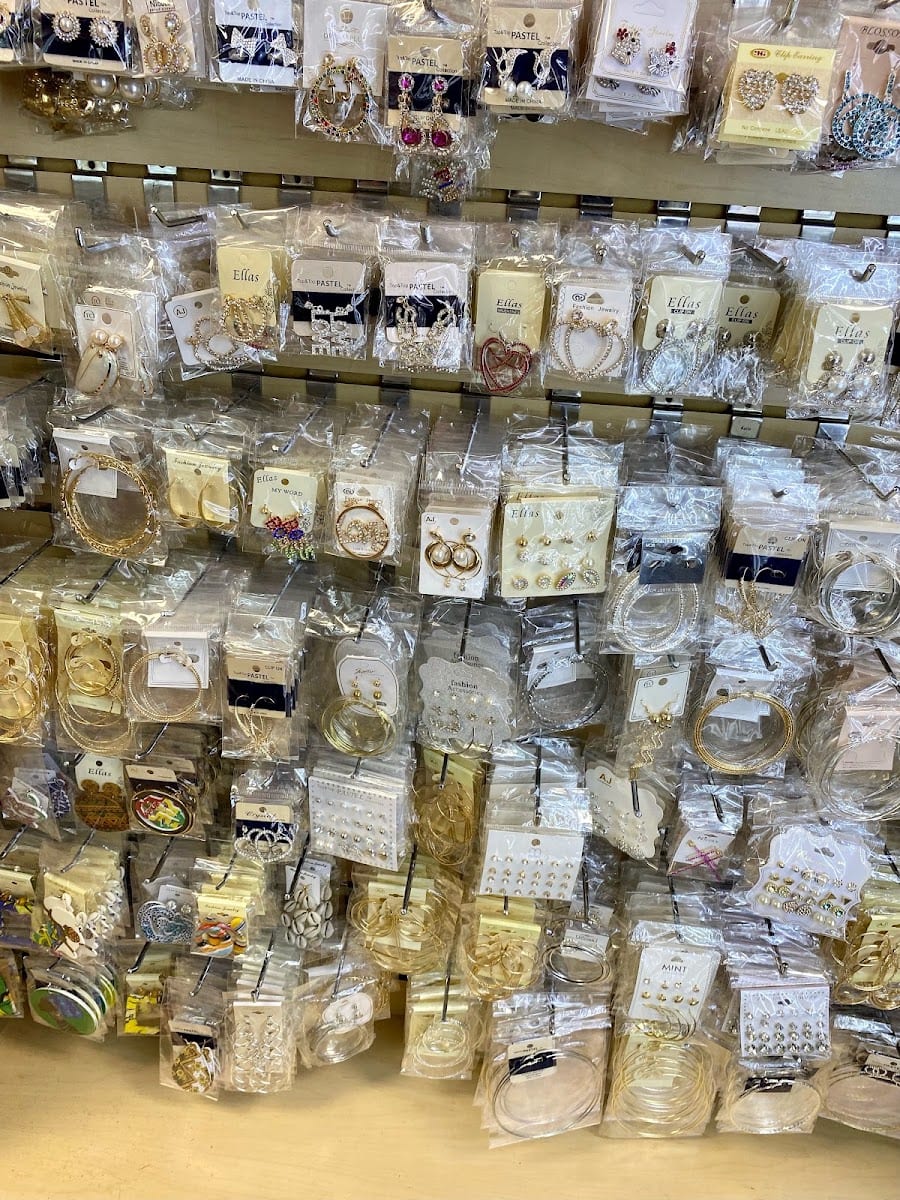 Mima Beauty Supply & More, photo 4