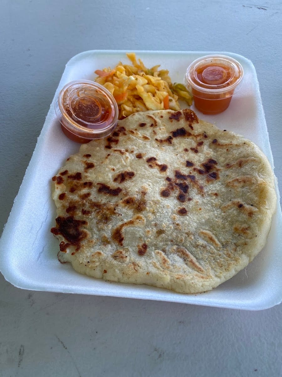 La Joya Salvadoreña truck food