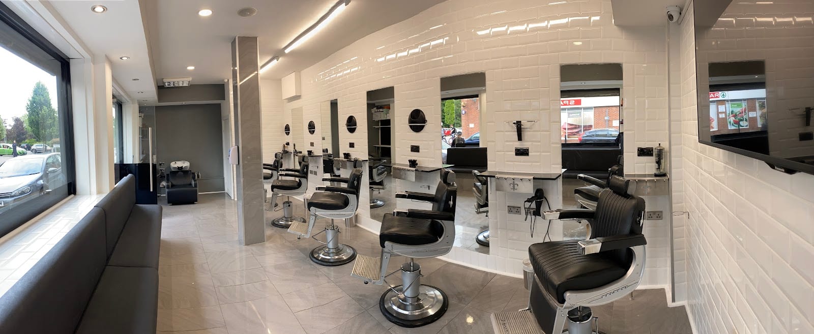 Saints Barbers, photo 4