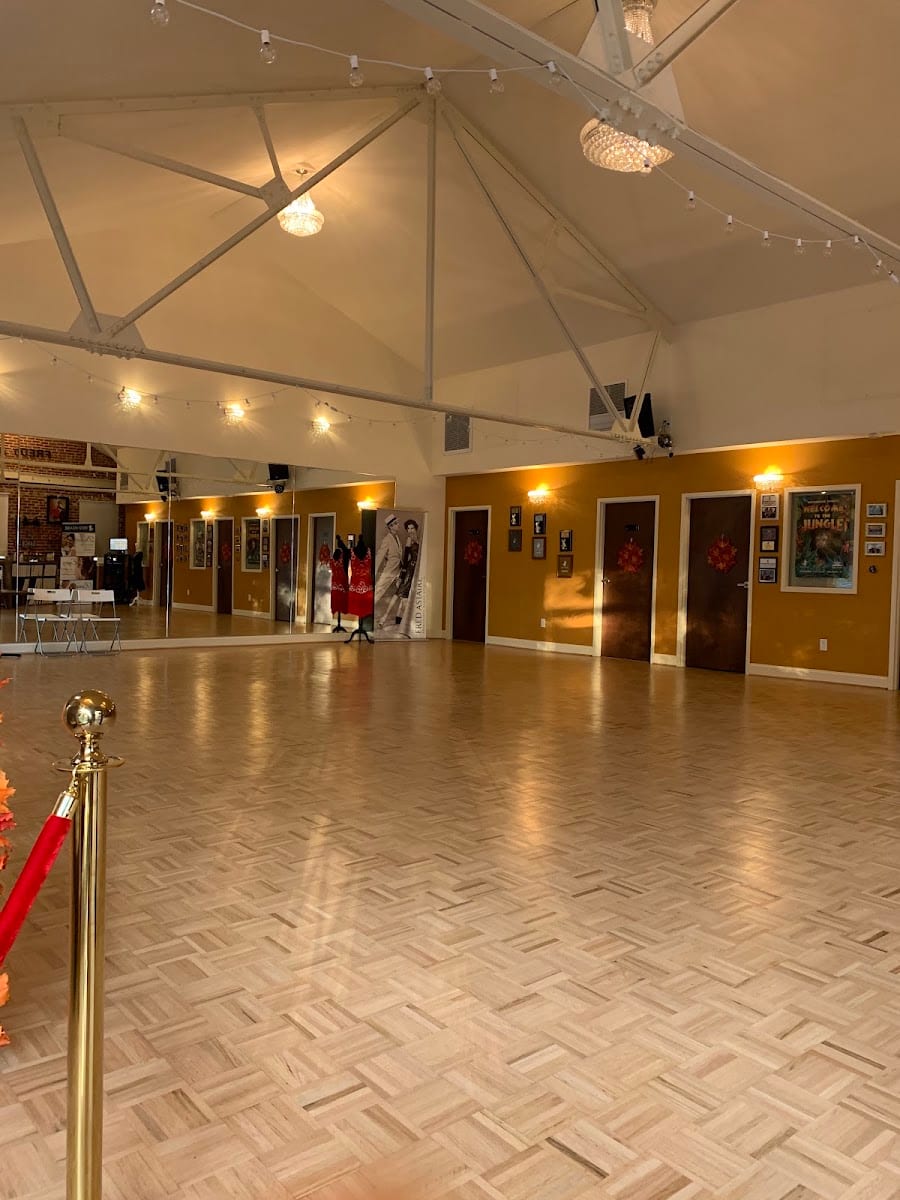 Fred Astaire Dance Studios, photo 3