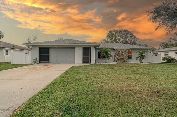 Port Charlotte Retreat about 4 Mi to Beach Park! - Holiday Home, photo 4