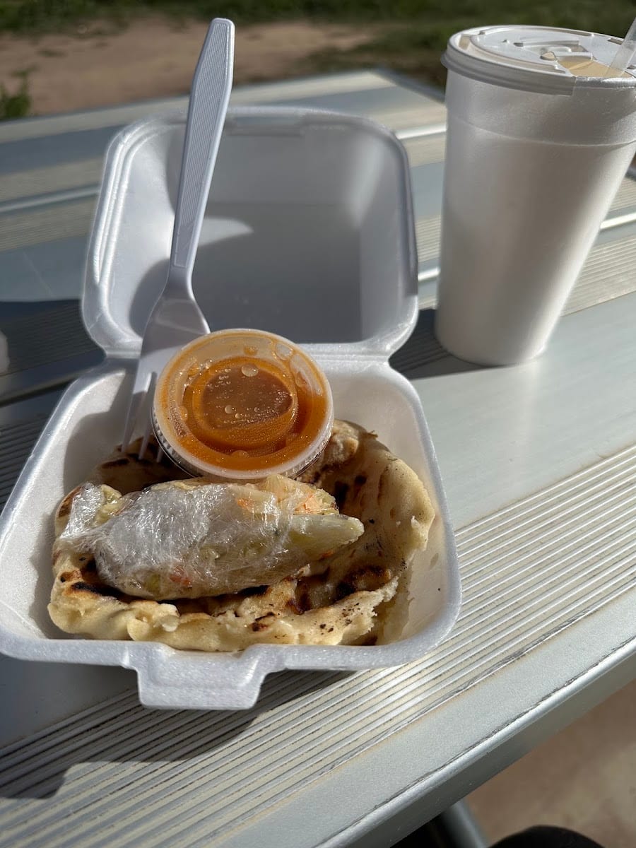 Típico Salvadoreño