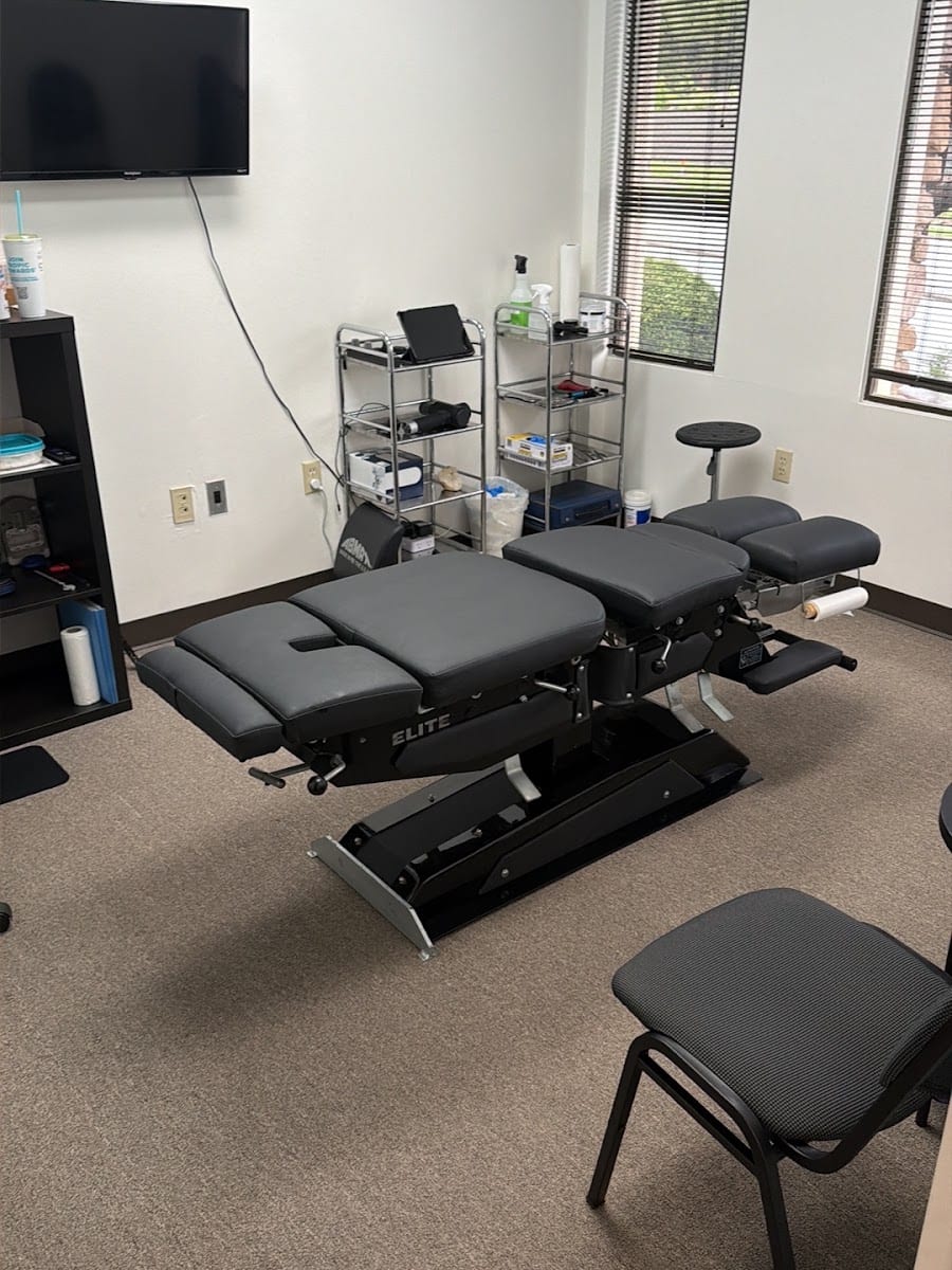Advance Chiropractic and Performance PLLC