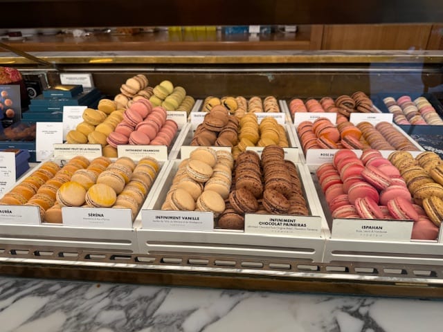 LE CAFÉ PIERRE HERMÉ PARIS