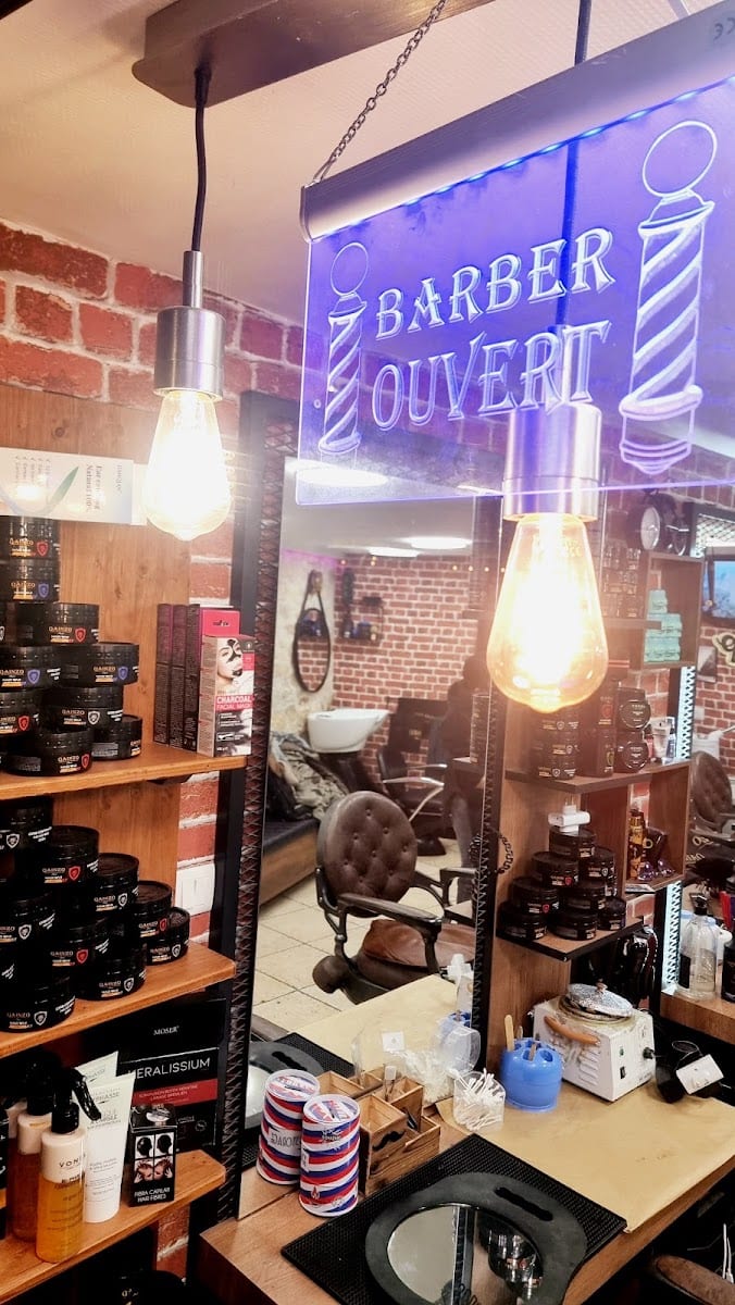 Barber shop 214