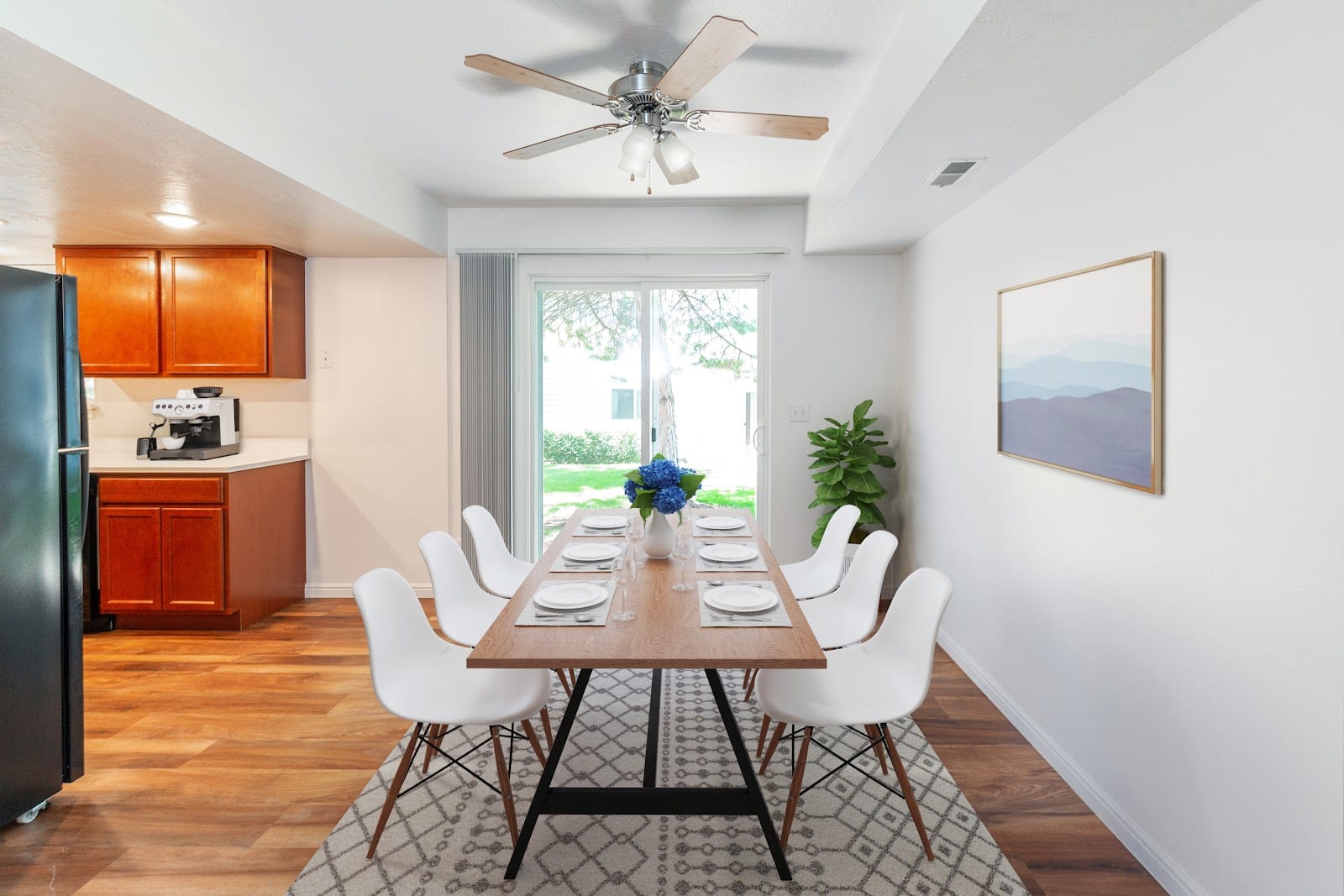 Devonshire Court Apartments & Townhomes, photo 3