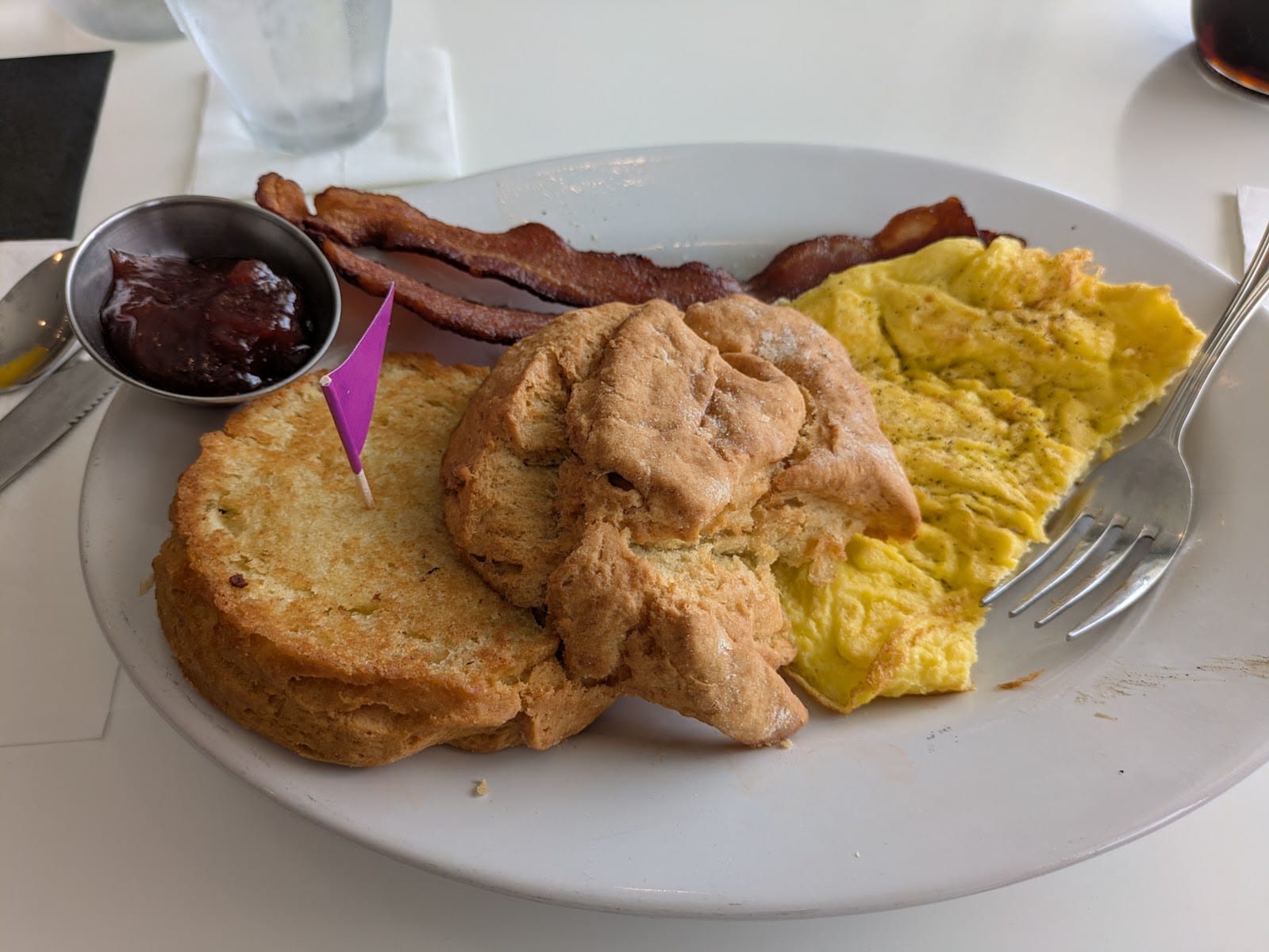The Toast Cafe, photo 2