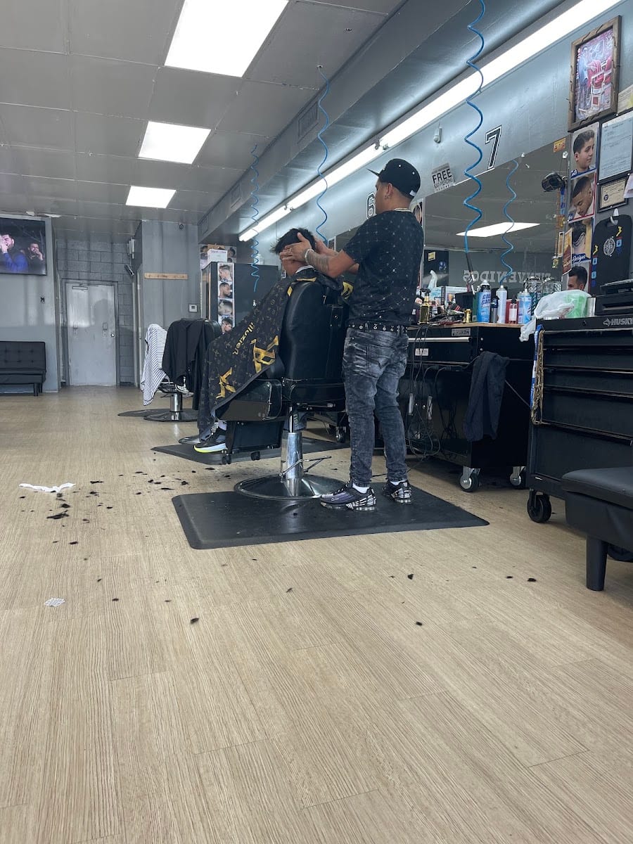 Latinos Barbershop, photo 3