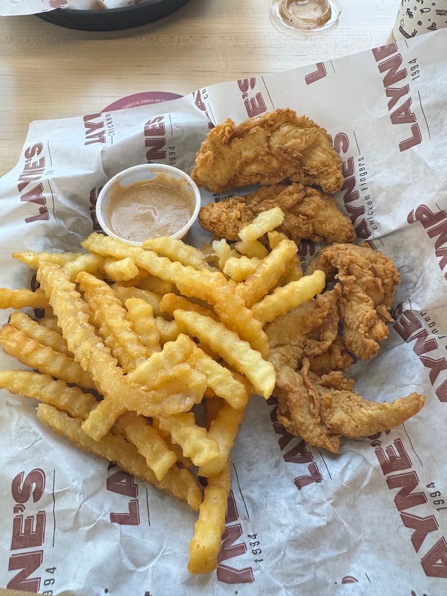 Layne's Chicken Fingers - Lubbock, photo 3