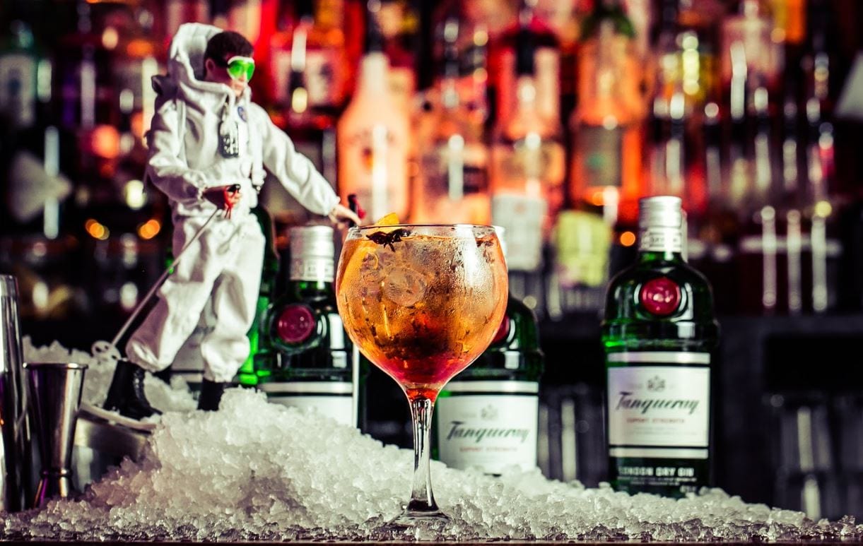 Simmons Bar | Monument