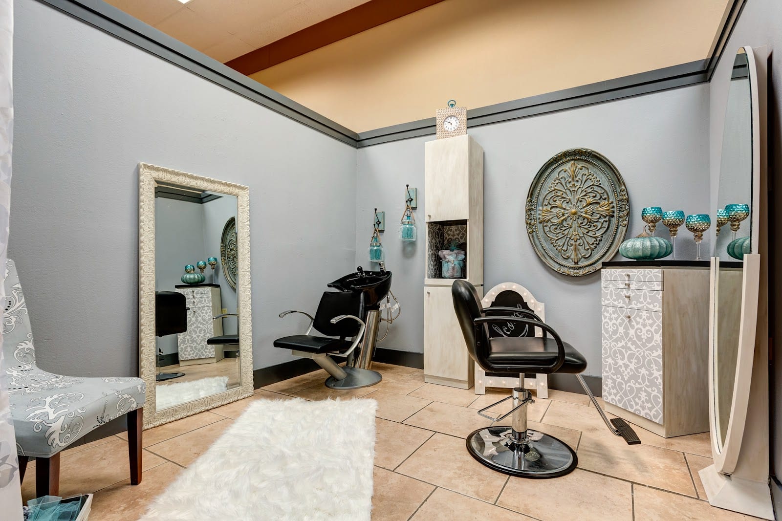 Courtyard Salon Suites, photo 3