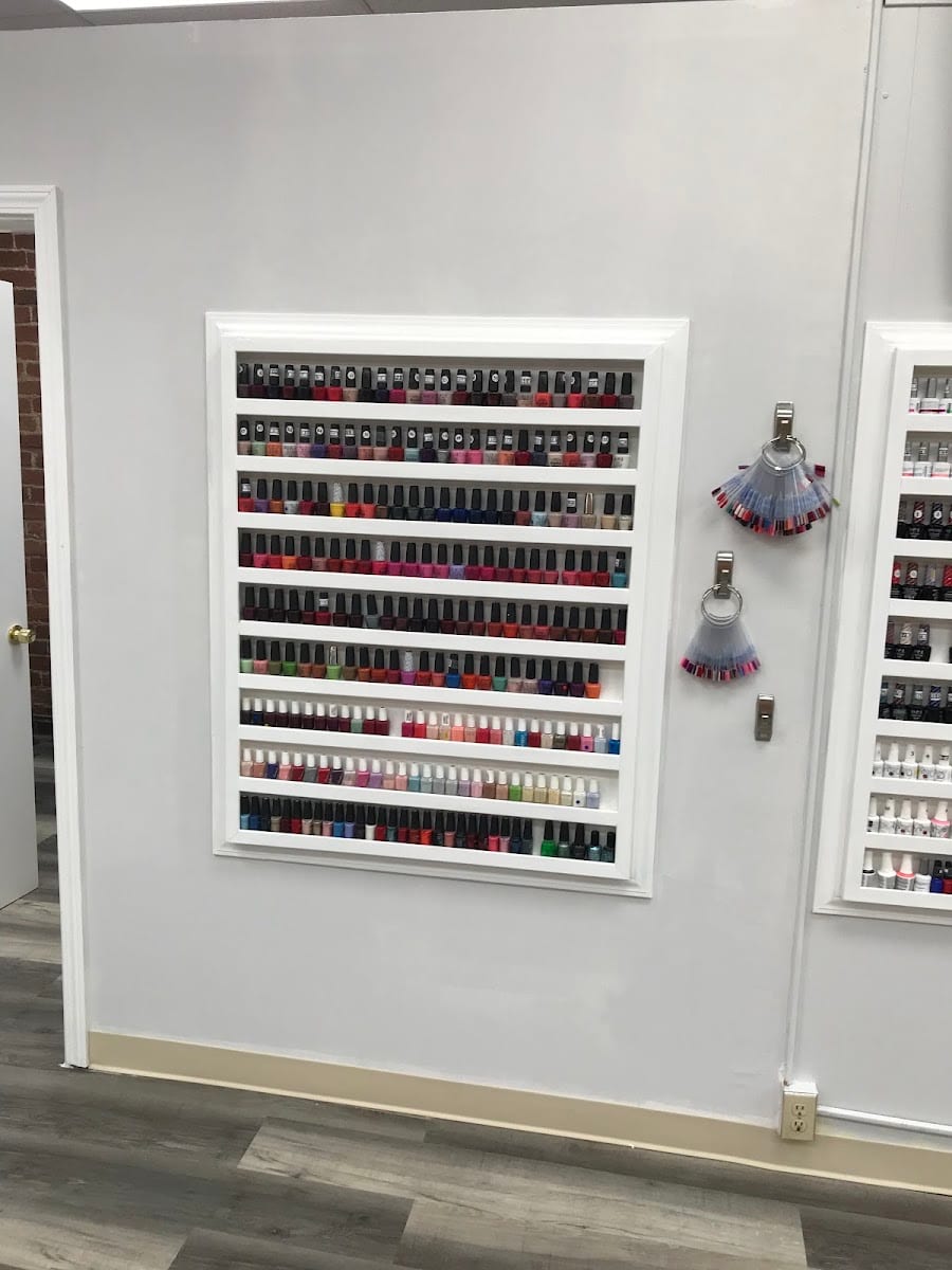 Lucky Nails, photo 3
