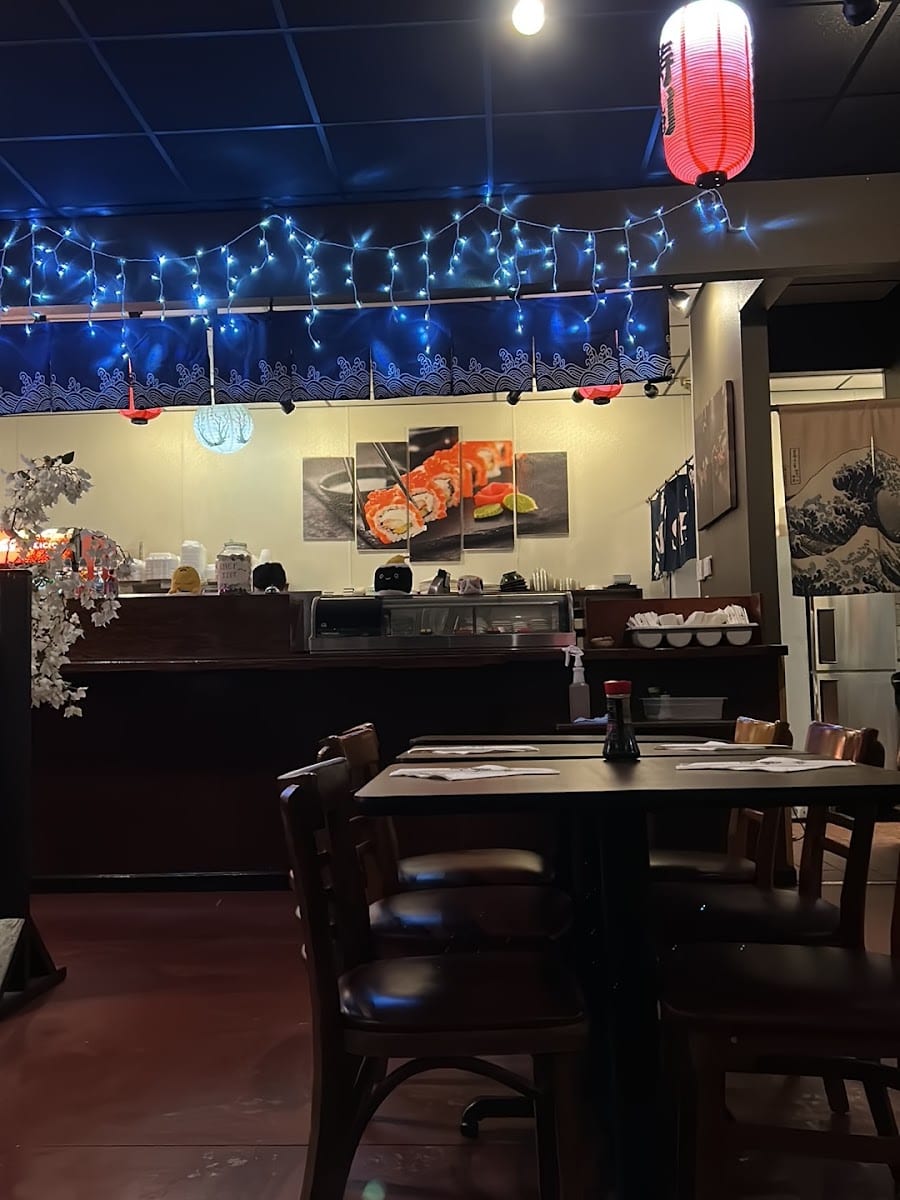 Sushi Cafe & Bar