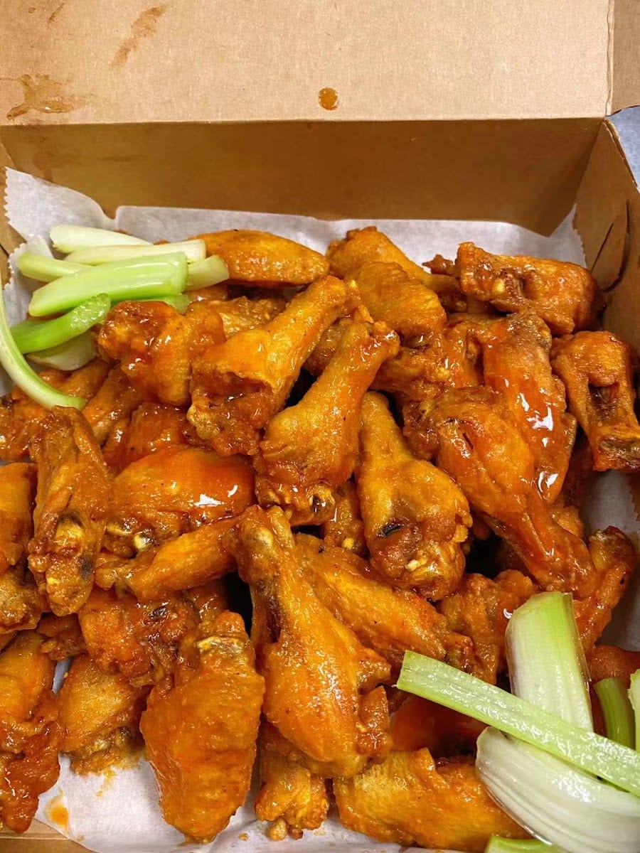 J BURGER n WINGS