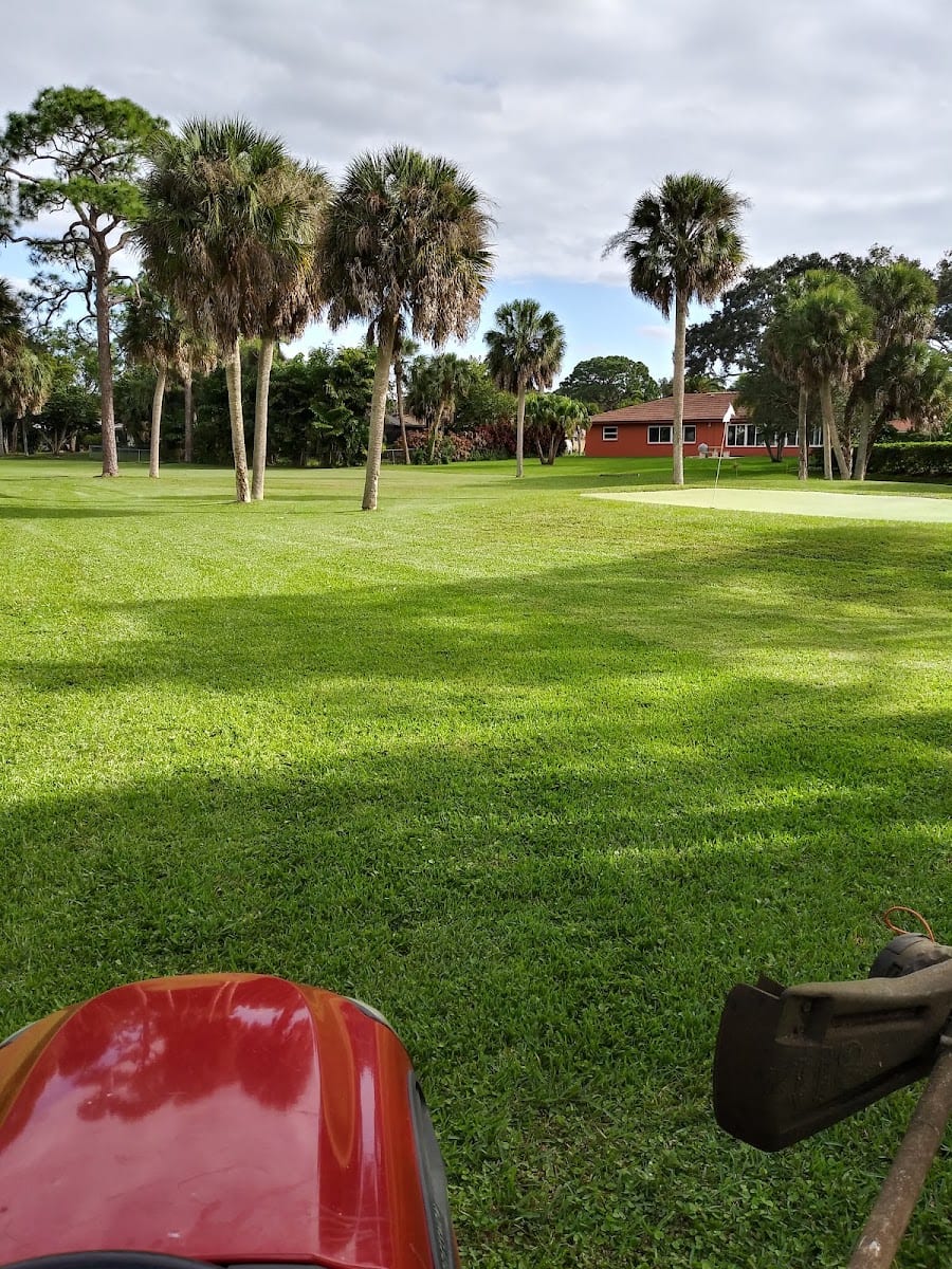Bayshore, Sorrento Par 3 Golf Course