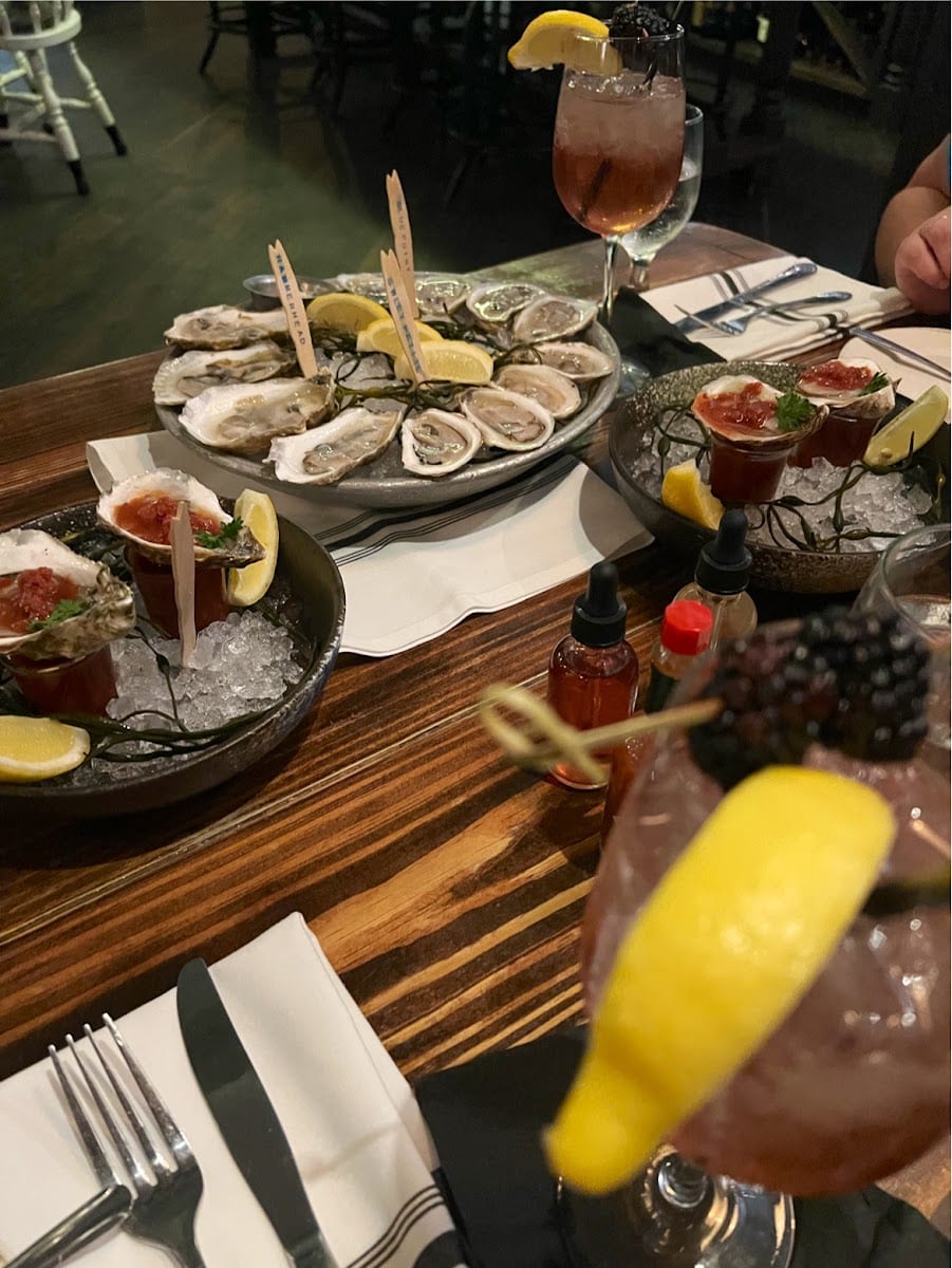 Veronica Fish and Oyster, photo 4