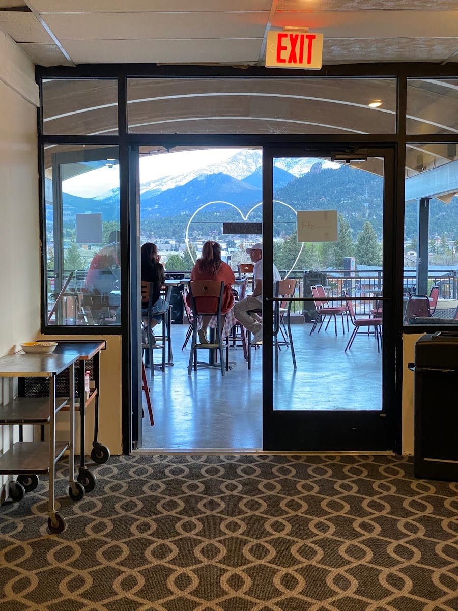 THE RIDGE modern fine dining