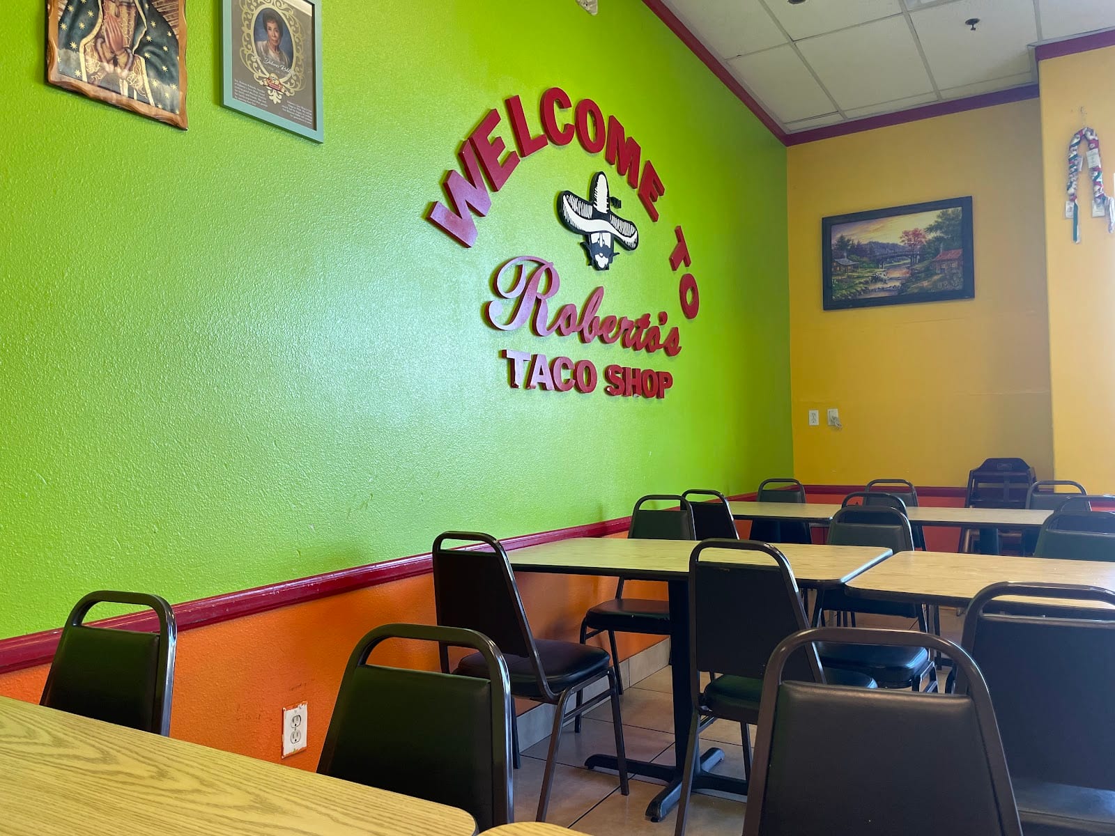 Roberto's Taco Shop, photo 2