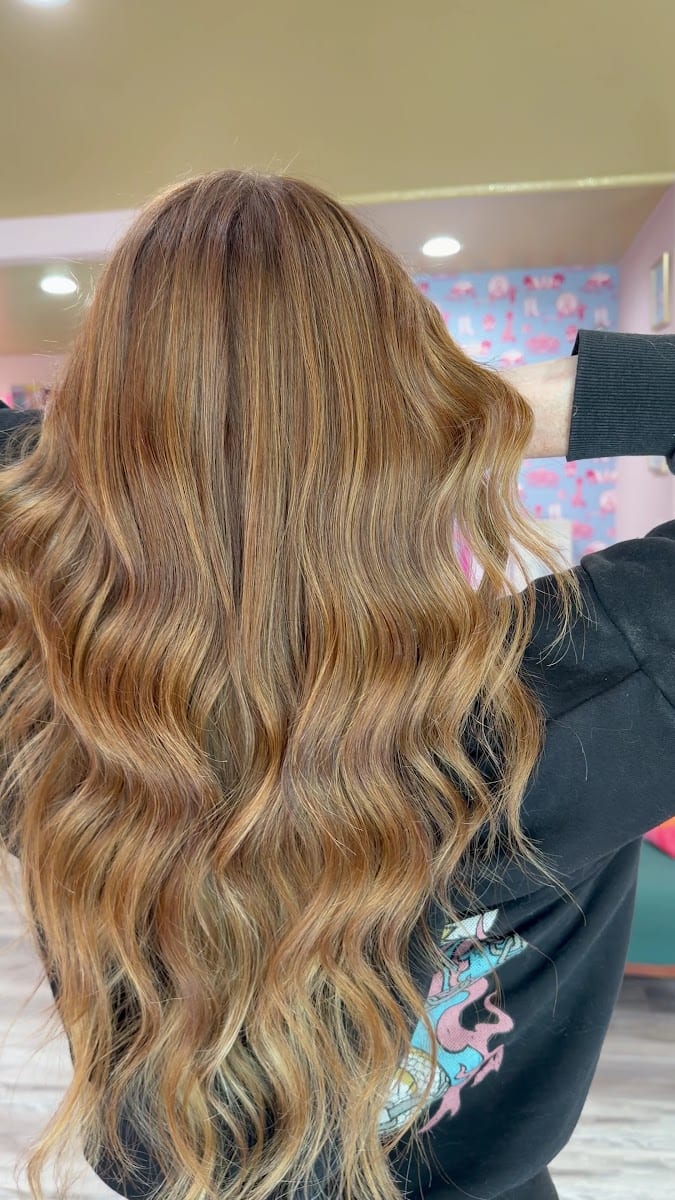 Painted Manes Salon, photo 3