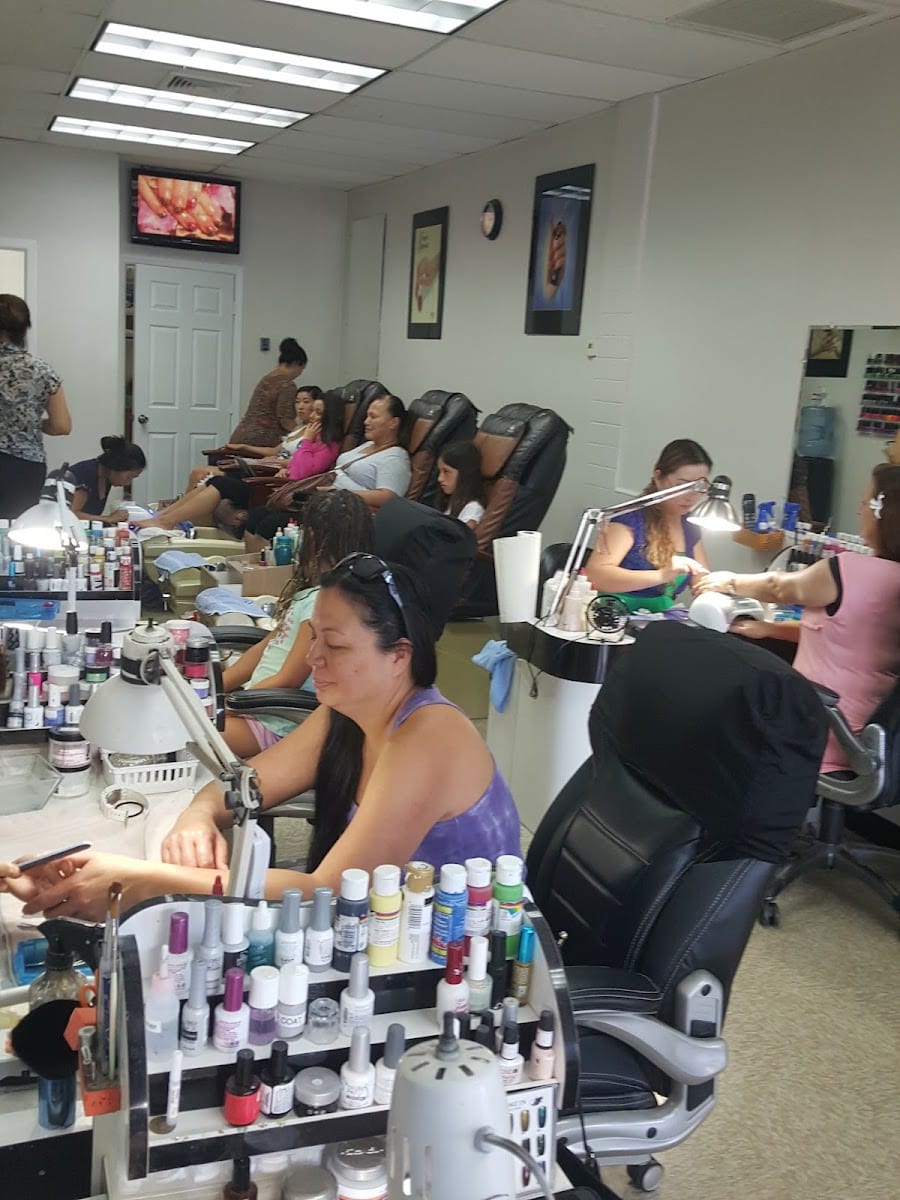 US Nails