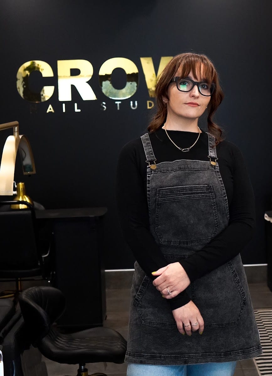 Crow Nail Studio