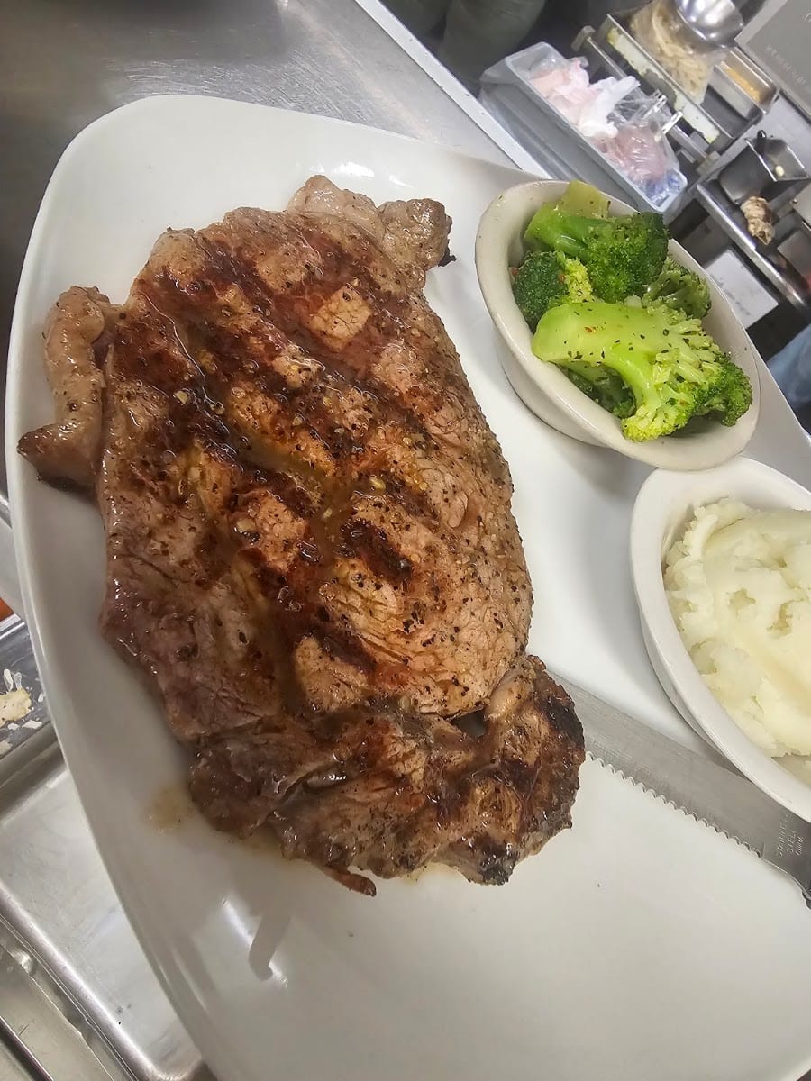 Midtown Bar & Grill