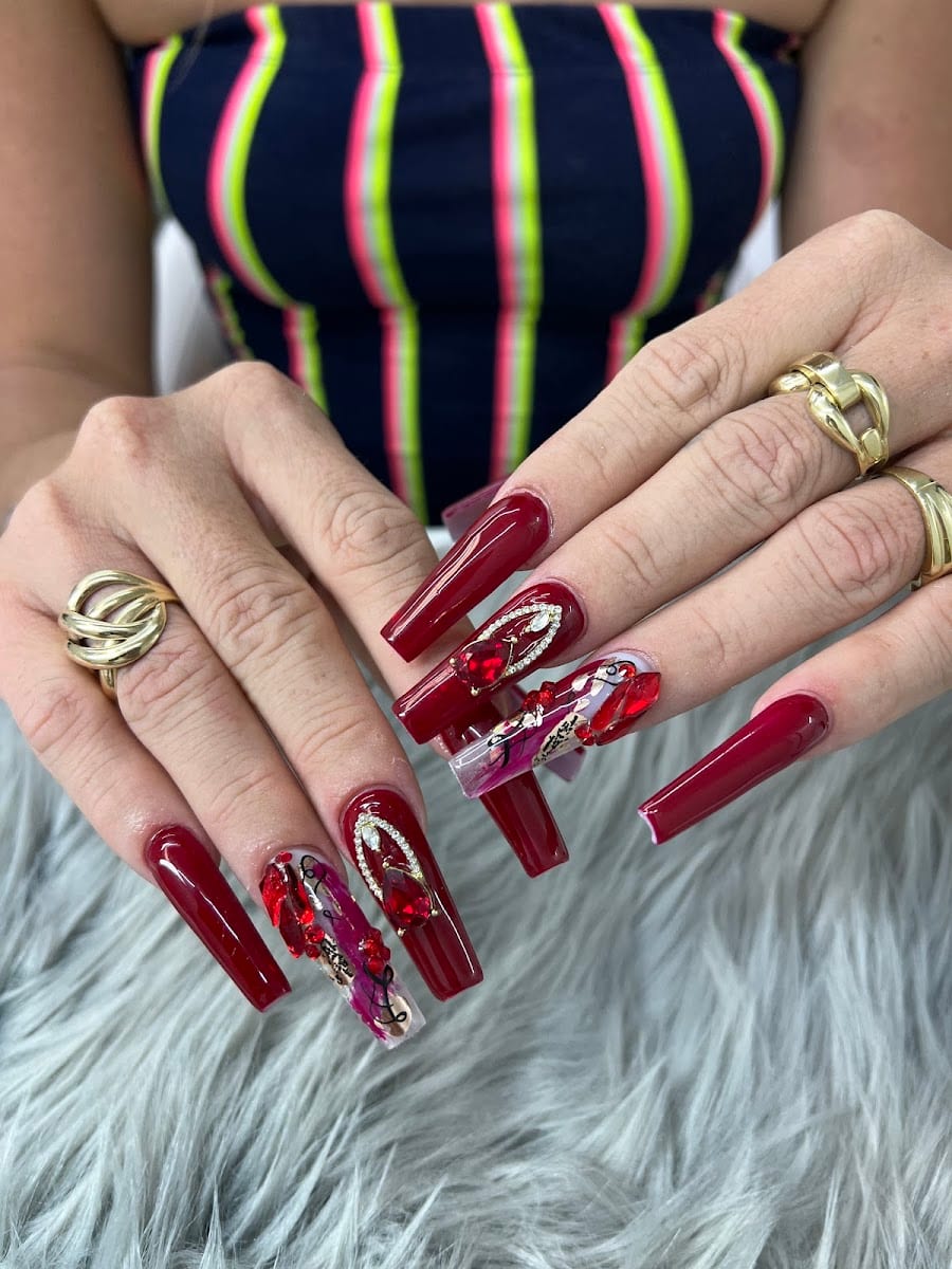 Royal Nails & Lashes Spa
