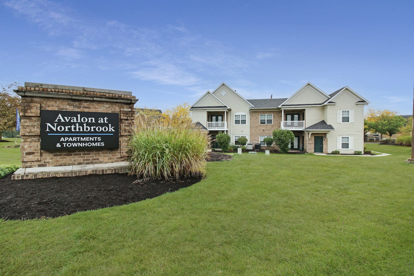 Avalon at Northbrook Apartments & Townhomes, photo 3