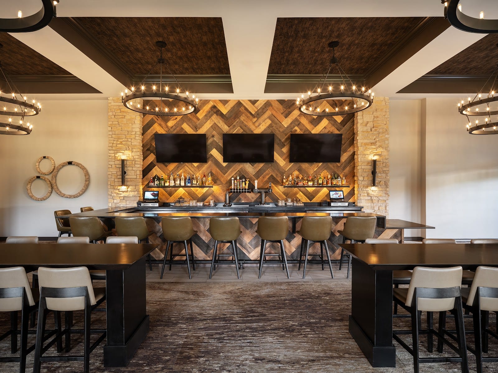 Smokin' Oak Bar & Grill, photo 2