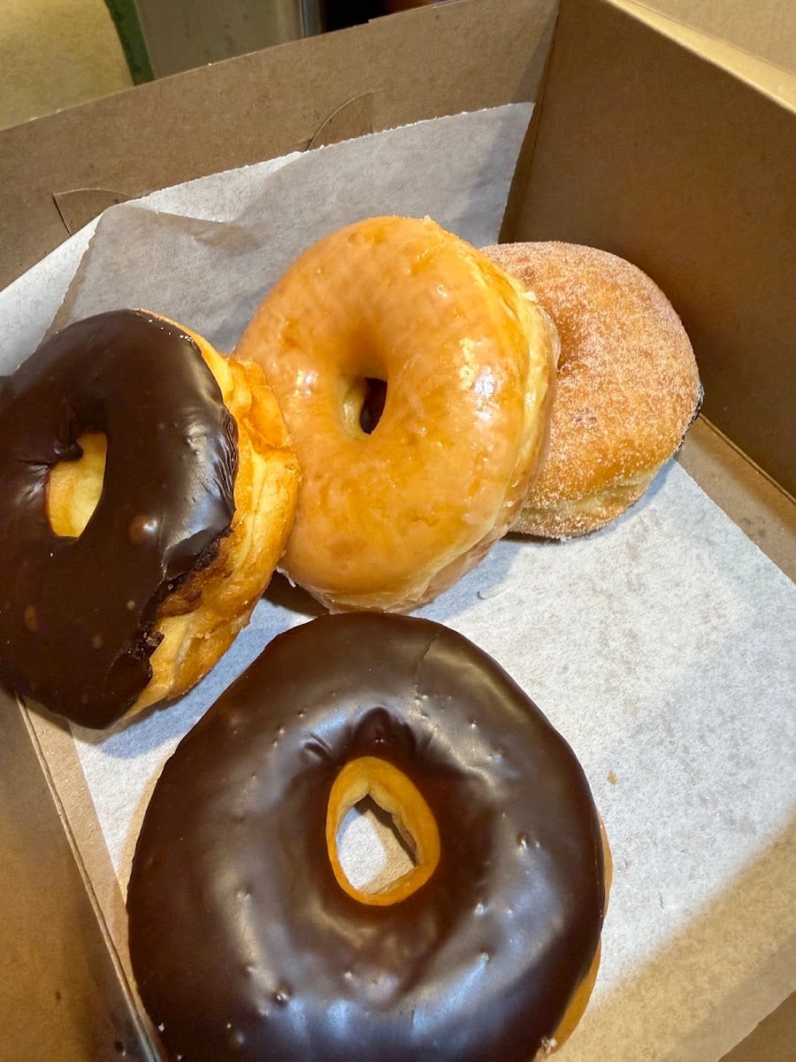 Mag's Donut & Bagel, photo 3