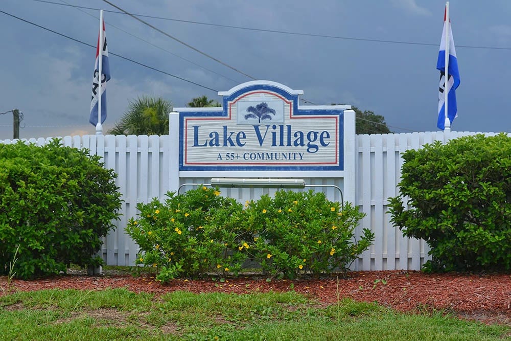 Lake Village, photo 2