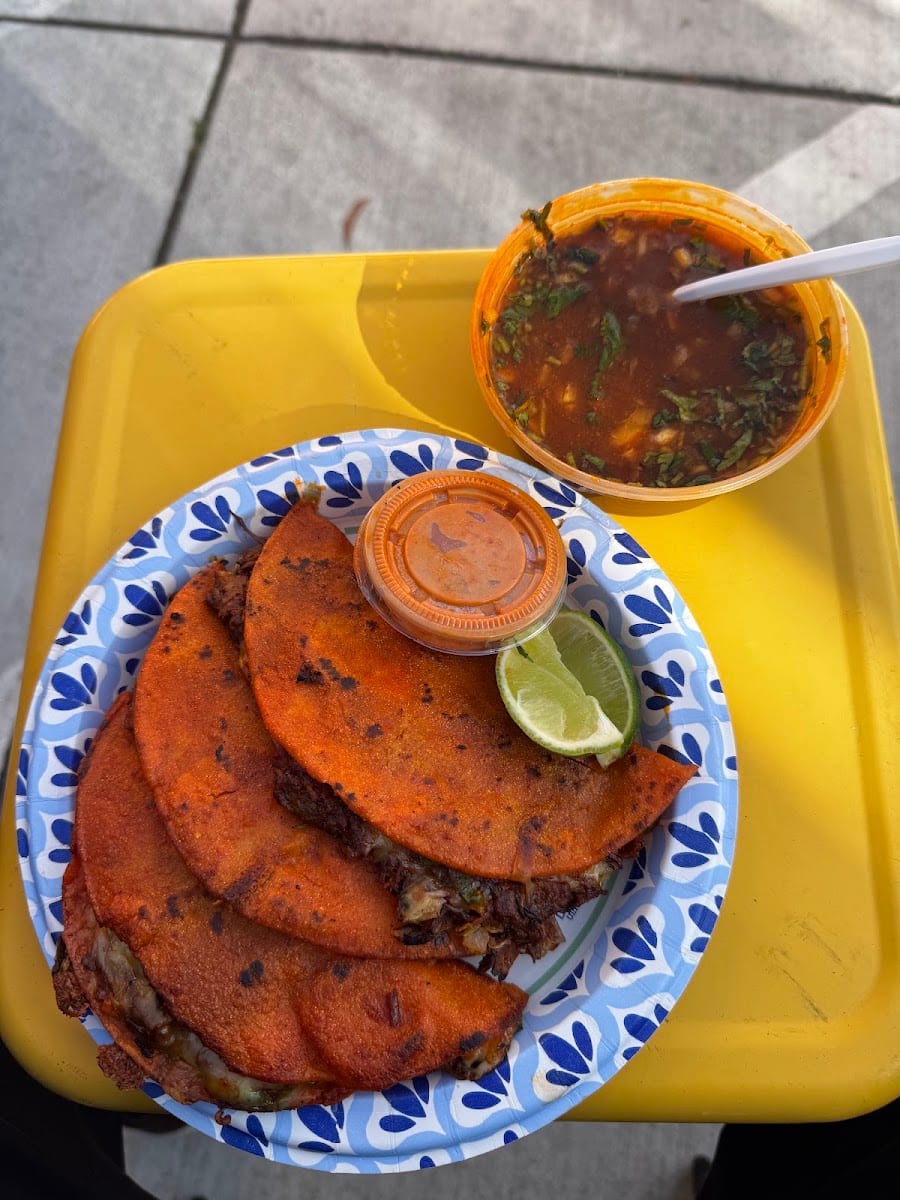Chevio’s Food truck, photo 3