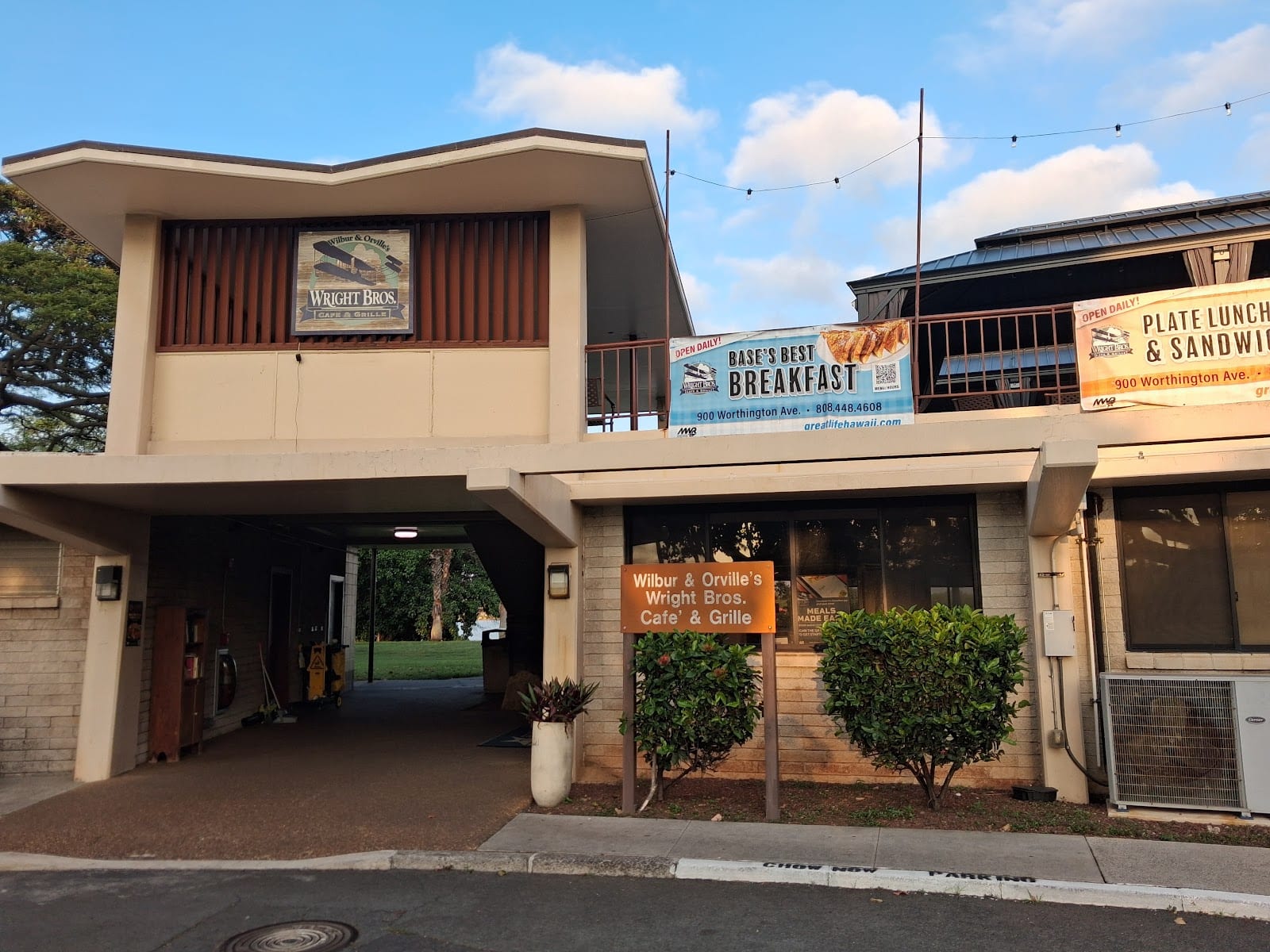 Wright Brothers Café & Grille, photo 2